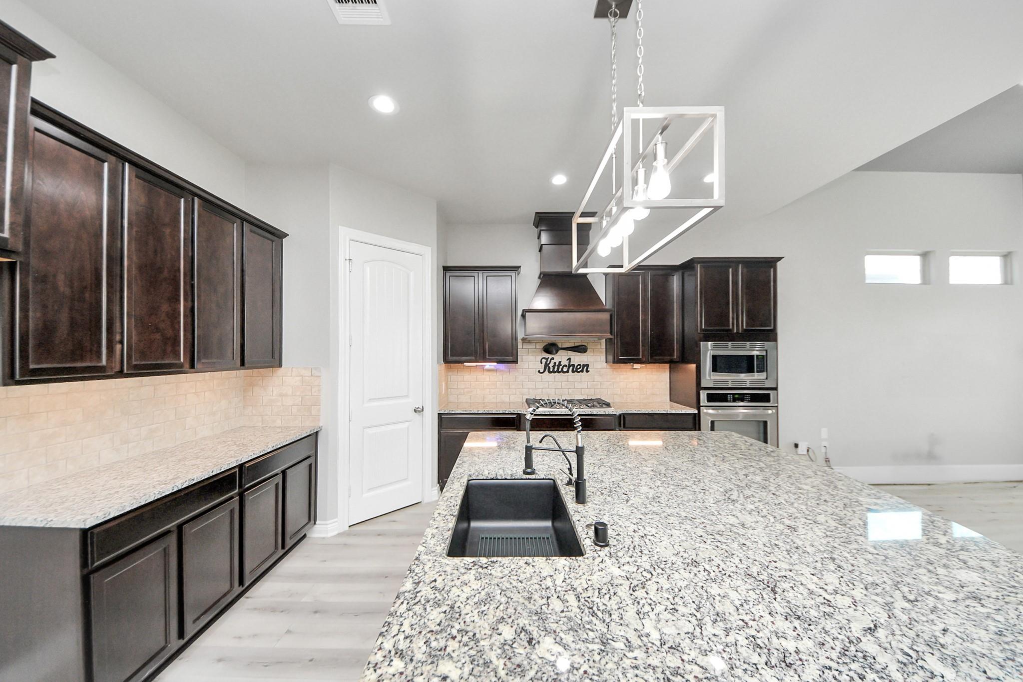 4914 Thunder Creek Lane