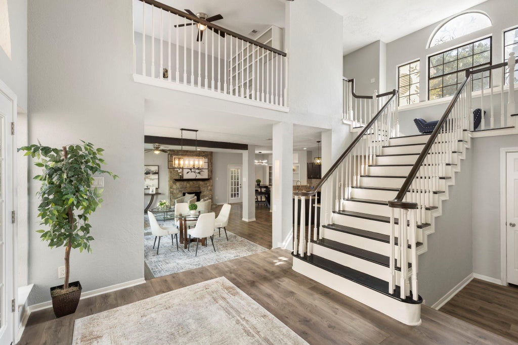 Photo of 2110 Paso Rello Drive, Houston, TX 77077 (MLS # 89485761)