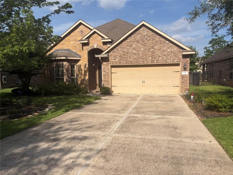 Homes For Sale - 14 Tallgrass Way<br/> Spring, TX 77389