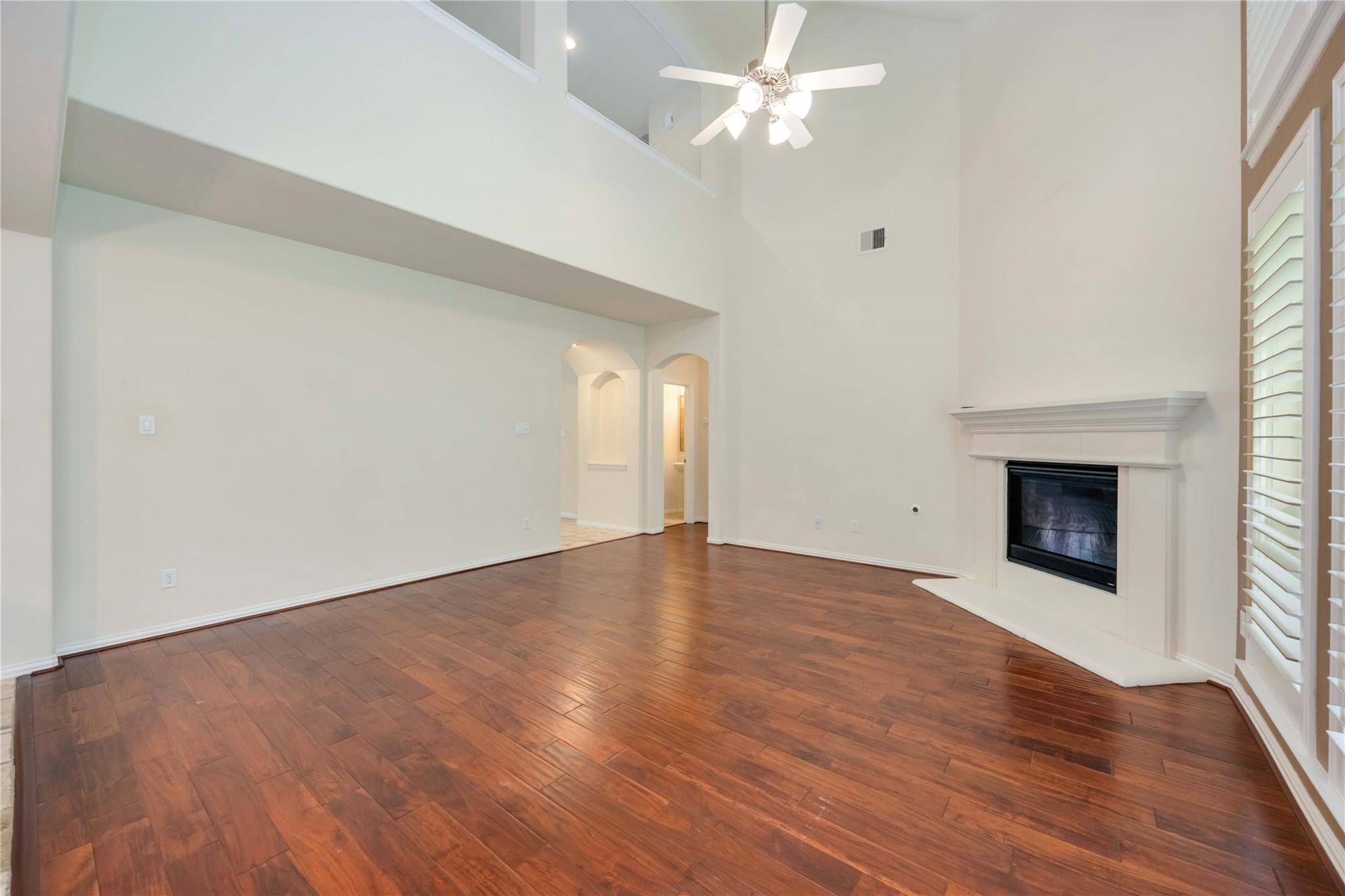 25923 Austin Springs