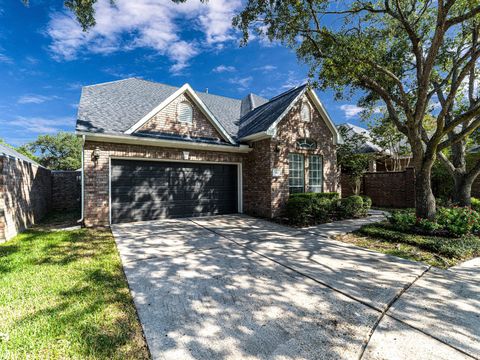 Photo of 5407 Lake Place Drive, Houston, TX 77041 (MLS # 71105881)