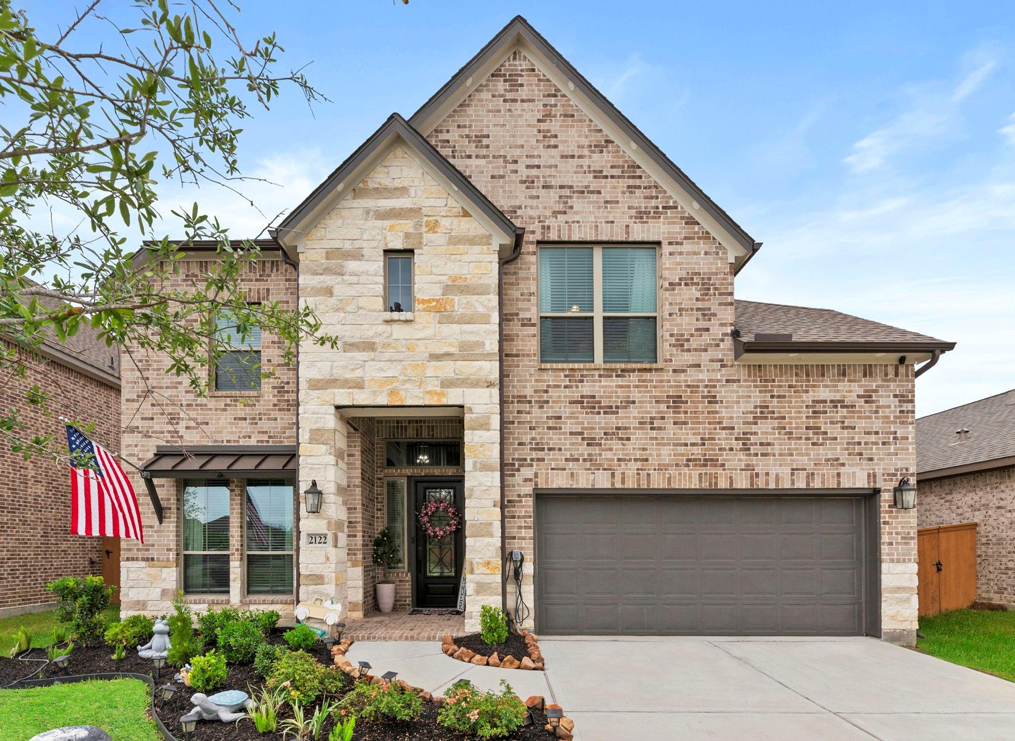 2122 Lierna Drive