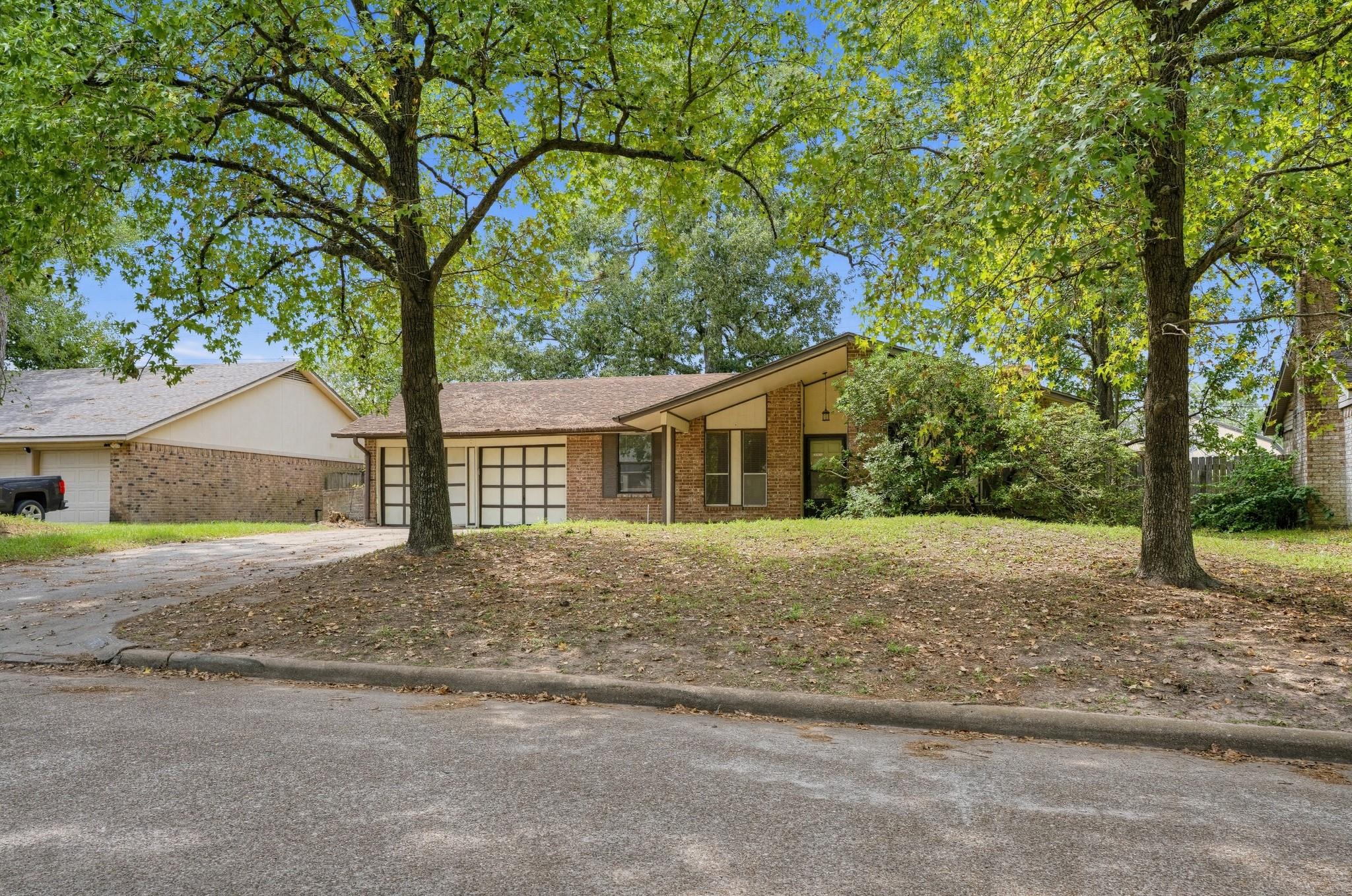 17623 Crestline Road