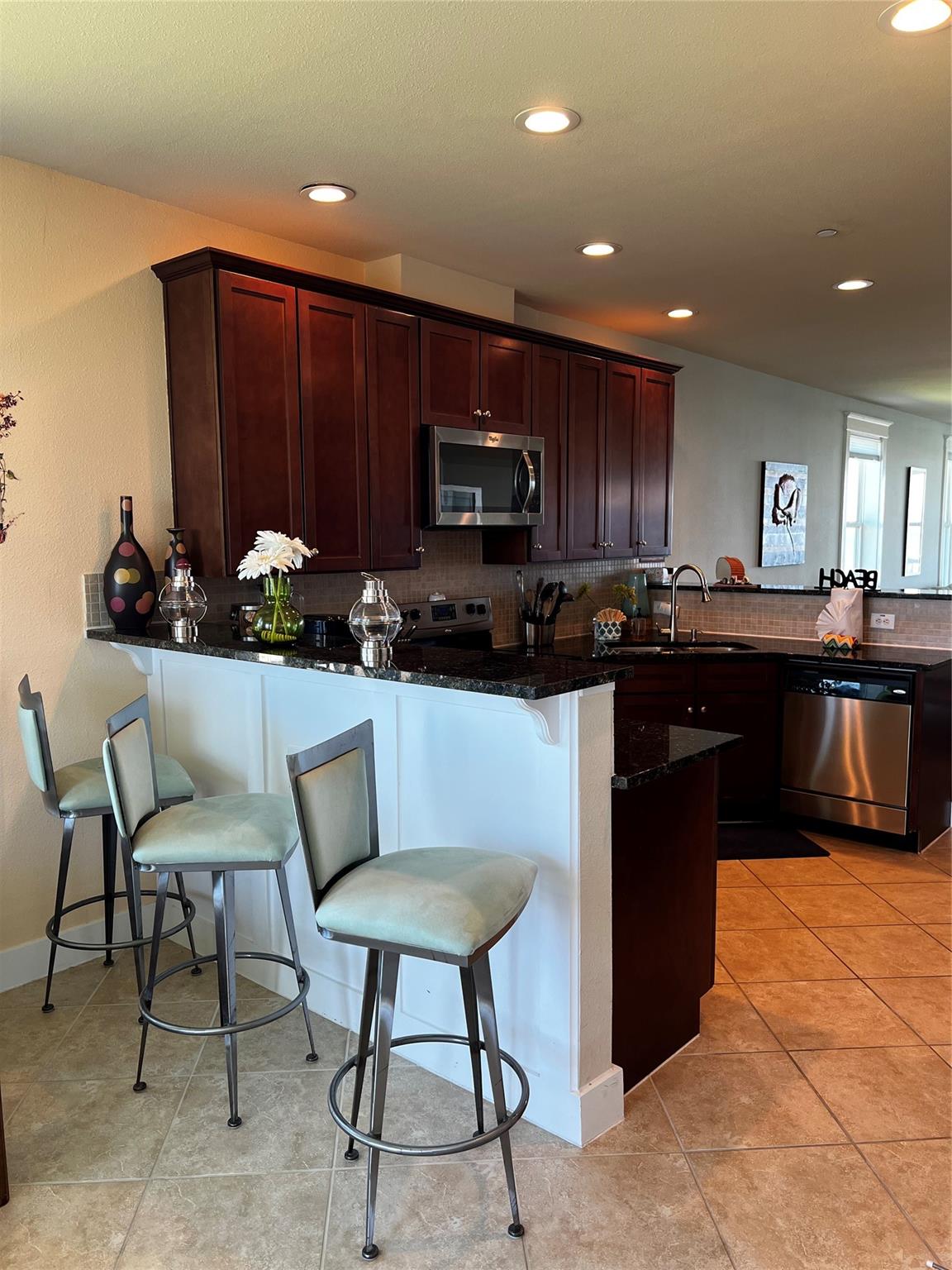 4221 Grassy Pointe Drive 301