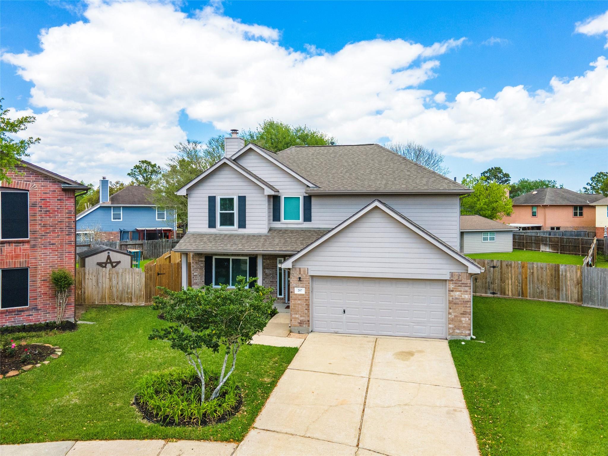 207 Fox Springs Court