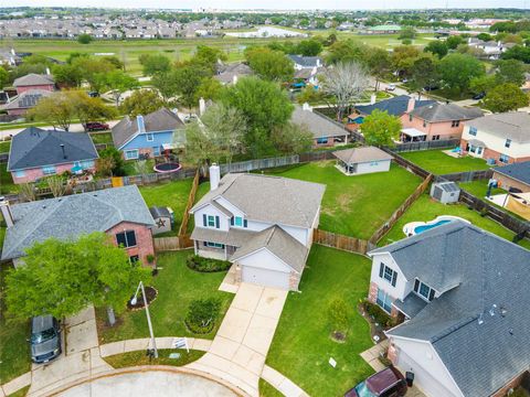 207 Fox Springs Court Dickinson TX 77539