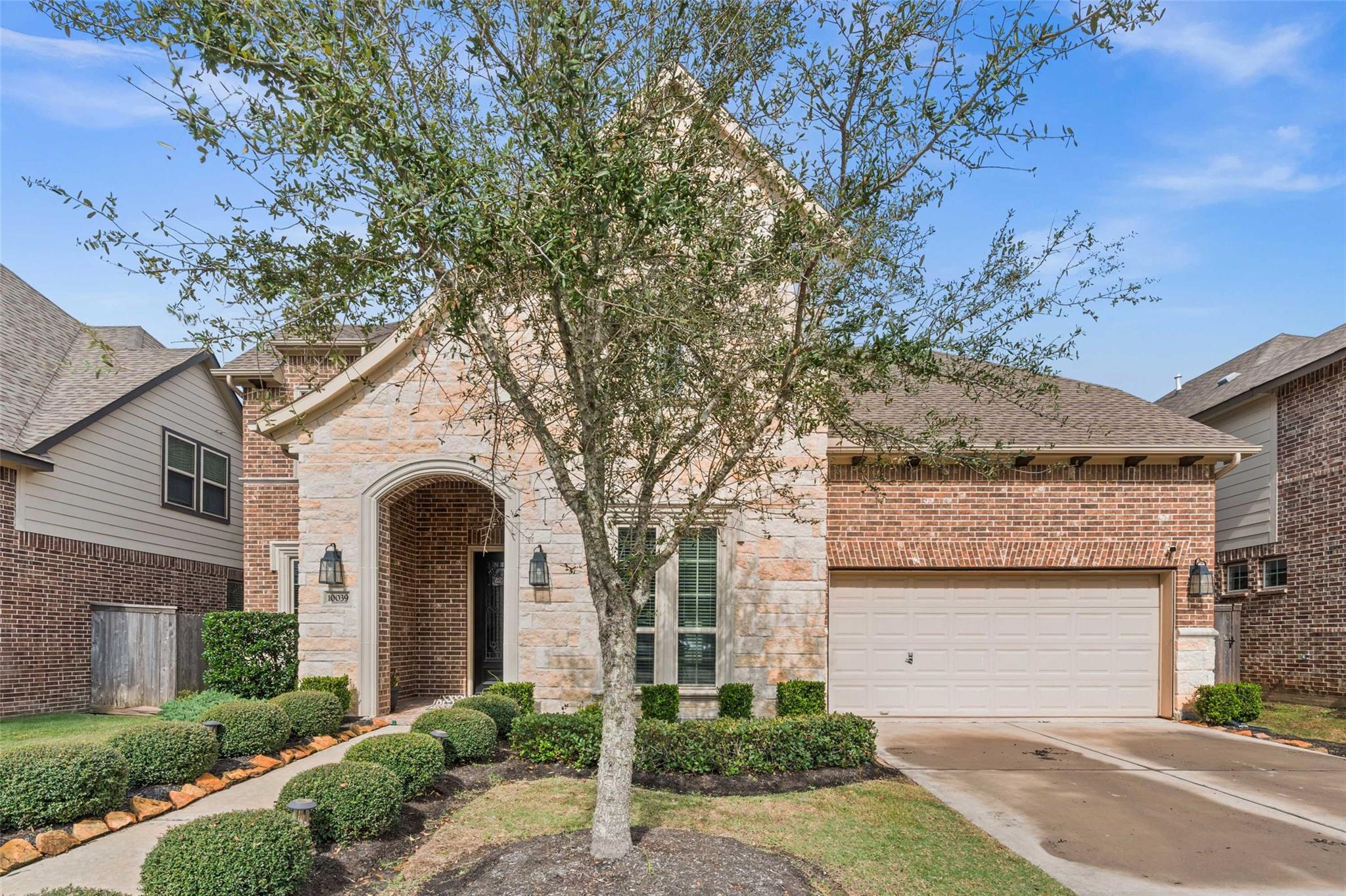 10039 Cypress Path