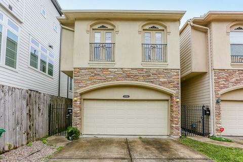 Photo of 5819 Petty Street #A, Houston, TX 77007 (MLS # 3502688)