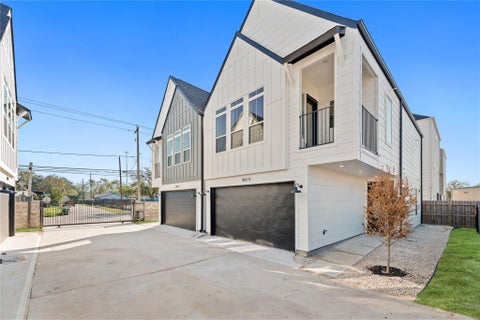 Photo of 3103 Jensen Dr Dr #B, Houston, TX 77026 (MLS # 41742593)