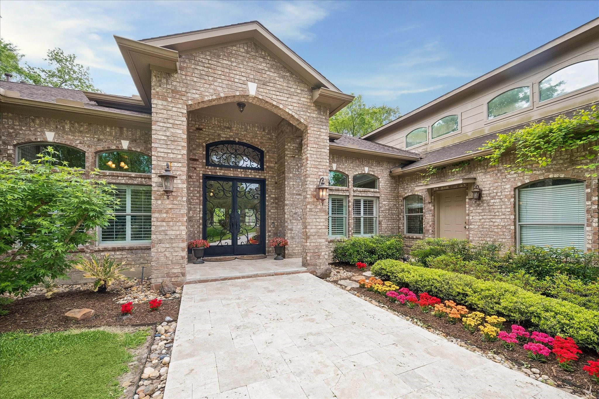 9519 Clubhouse Circle