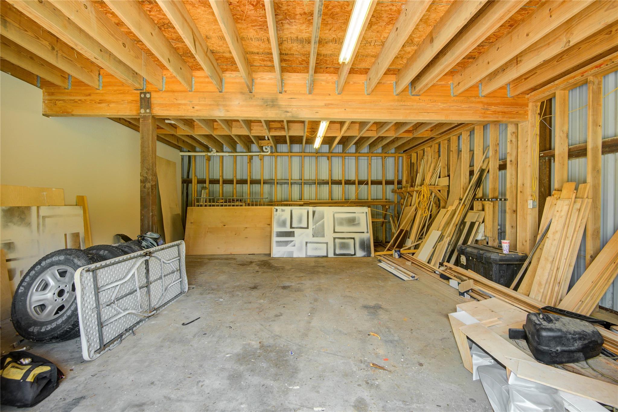 16947 Pioneer Trail
