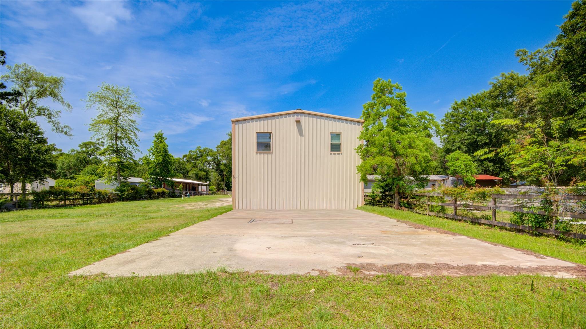 16947 Pioneer Trail