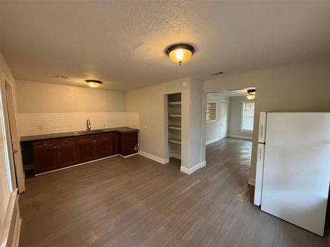 Tiny photo for 4737 Jefferson Street, Houston, TX 77023 (MLS # 43865466)