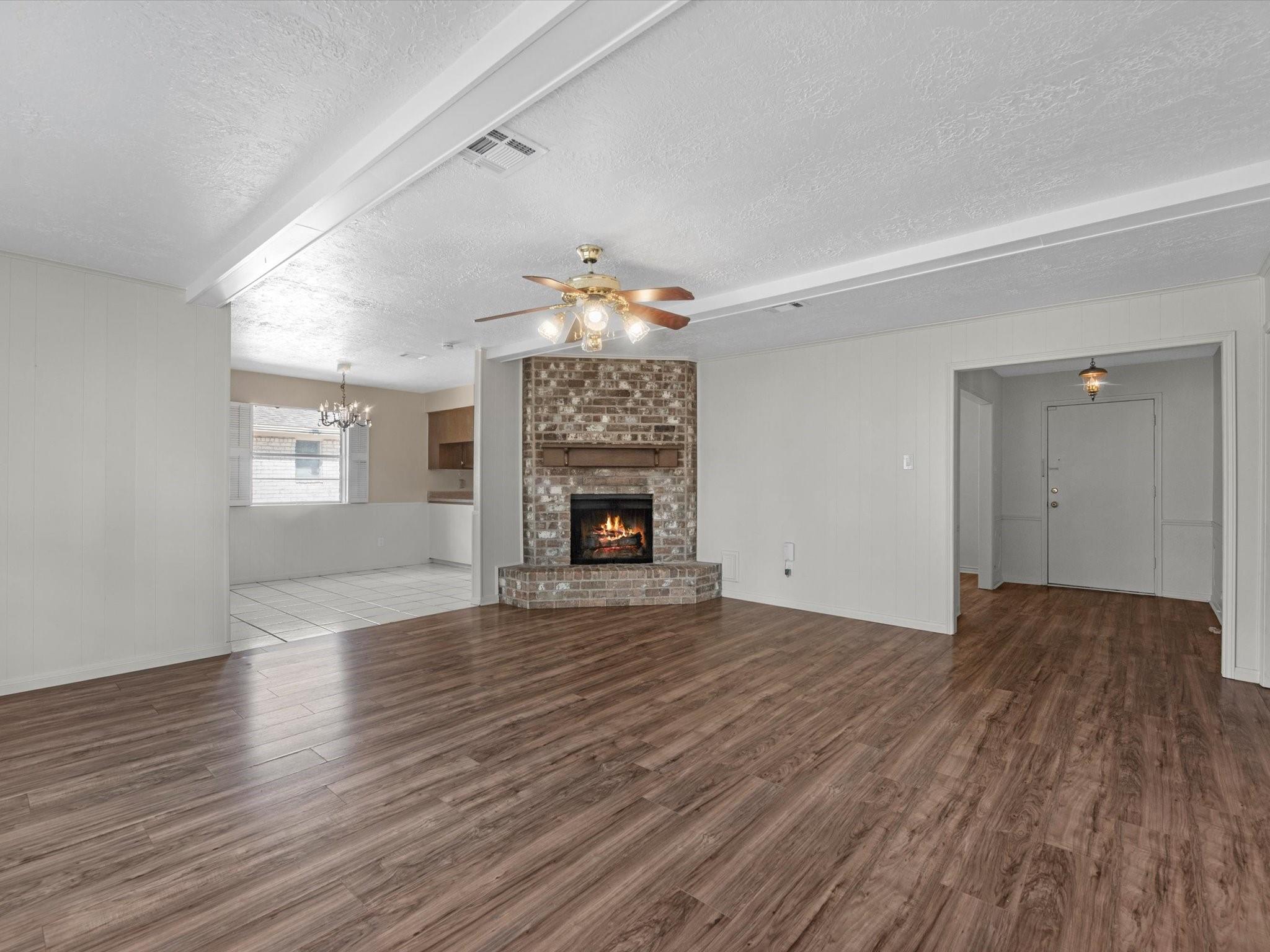 23107 Canyon Lake Drive
