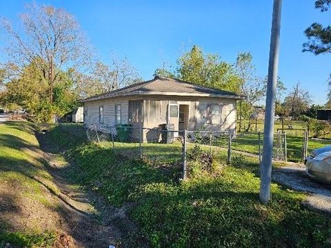 Photo of 2478 Druid Street, Houston, TX 77091 (MLS # 30038836)