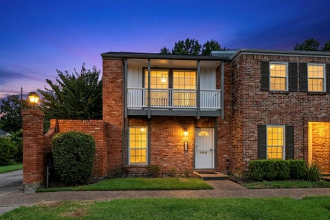 Photo of 2501 Watertown Mall #84, Houston, TX 77057 (MLS # 72137874)