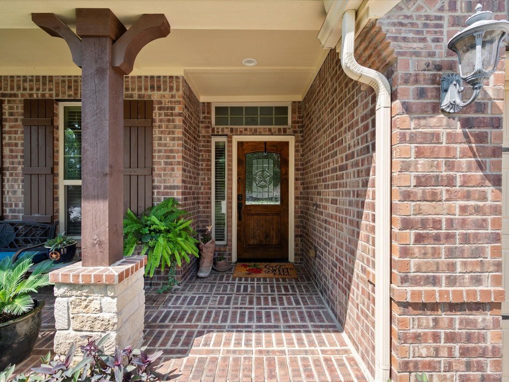 Photo of 17254 Rookery Court, Conroe, TX 77385 (MLS # 43383470)