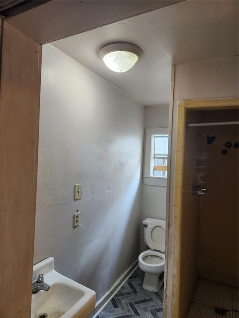 3125085616