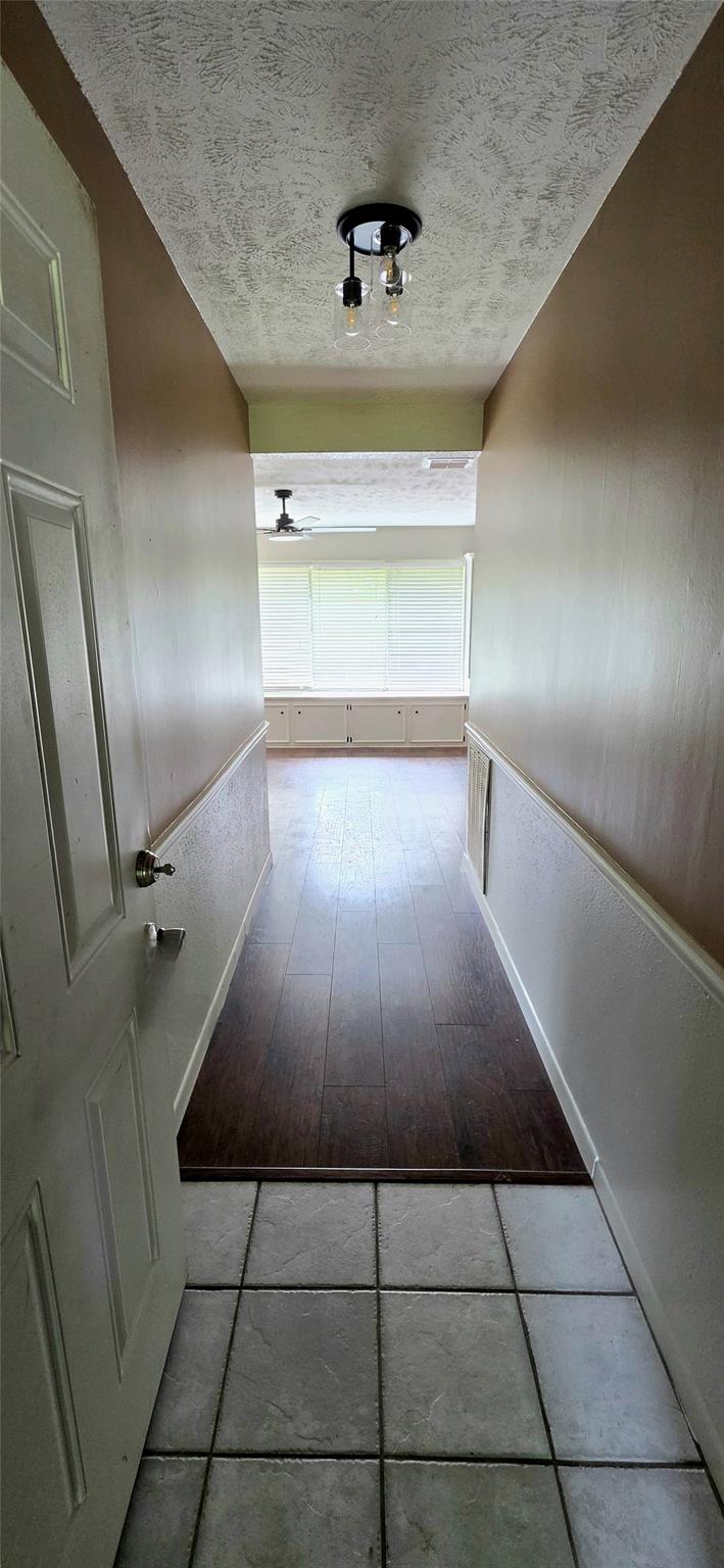 2204 Mimosa Court