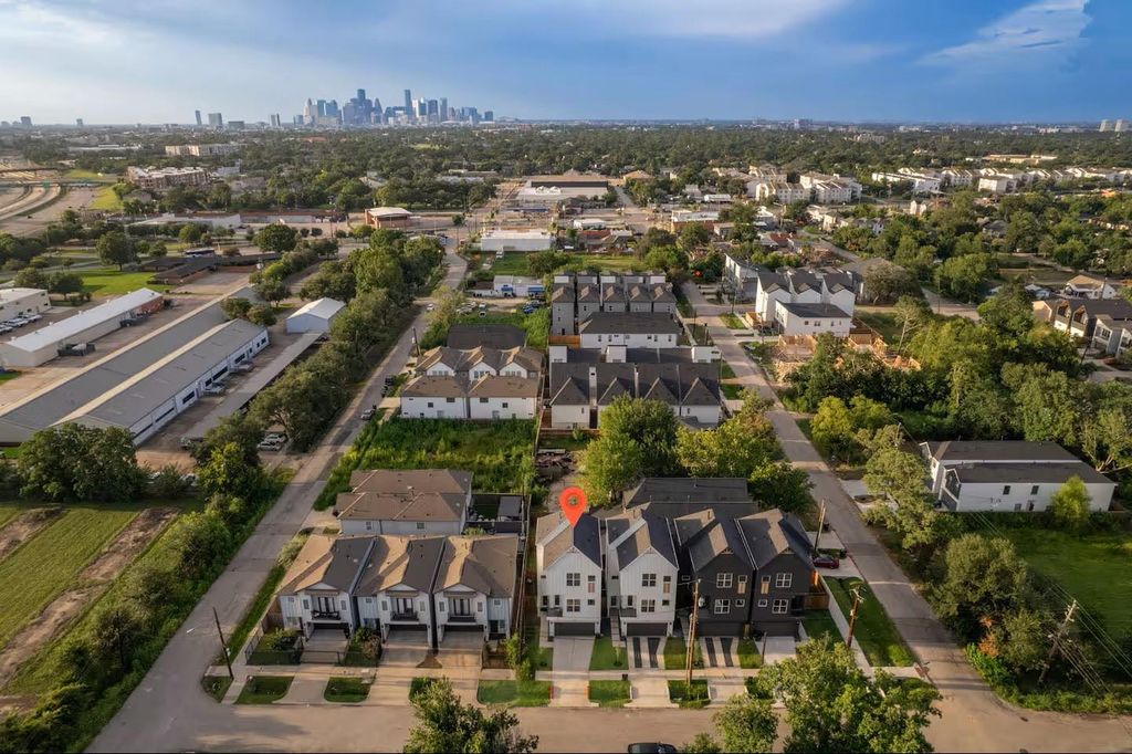 Photo of 3311 Daphne Street, Houston, TX 77021 (MLS # 24855963)