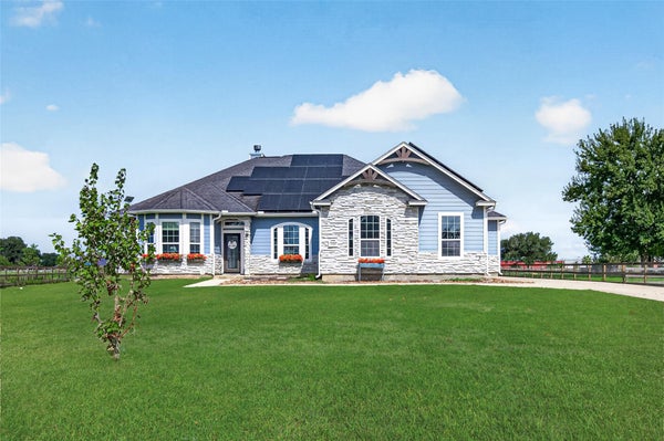 2926 HORSE TRAIL DR, ROSHARON, TX 77583 - Image fd58e53fb6192518490bbe5382fde73a/759782275