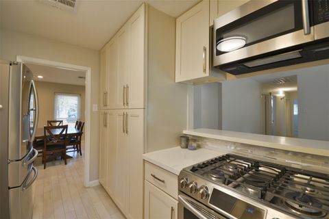 Photo of 1420 Sweet Gum Lane, Houston, TX 77339 (MLS # 73283019)