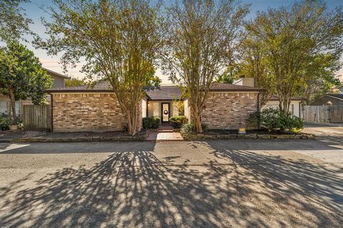 Photo of 12800 Briar Forest Drive #126, Houston, TX 77077 (MLS # 64024525)
