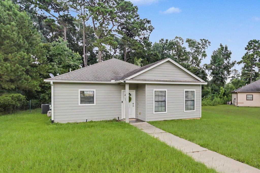Photo of 3122 Molly Drive, Huntsville, TX 77340 (MLS # 45440248)
