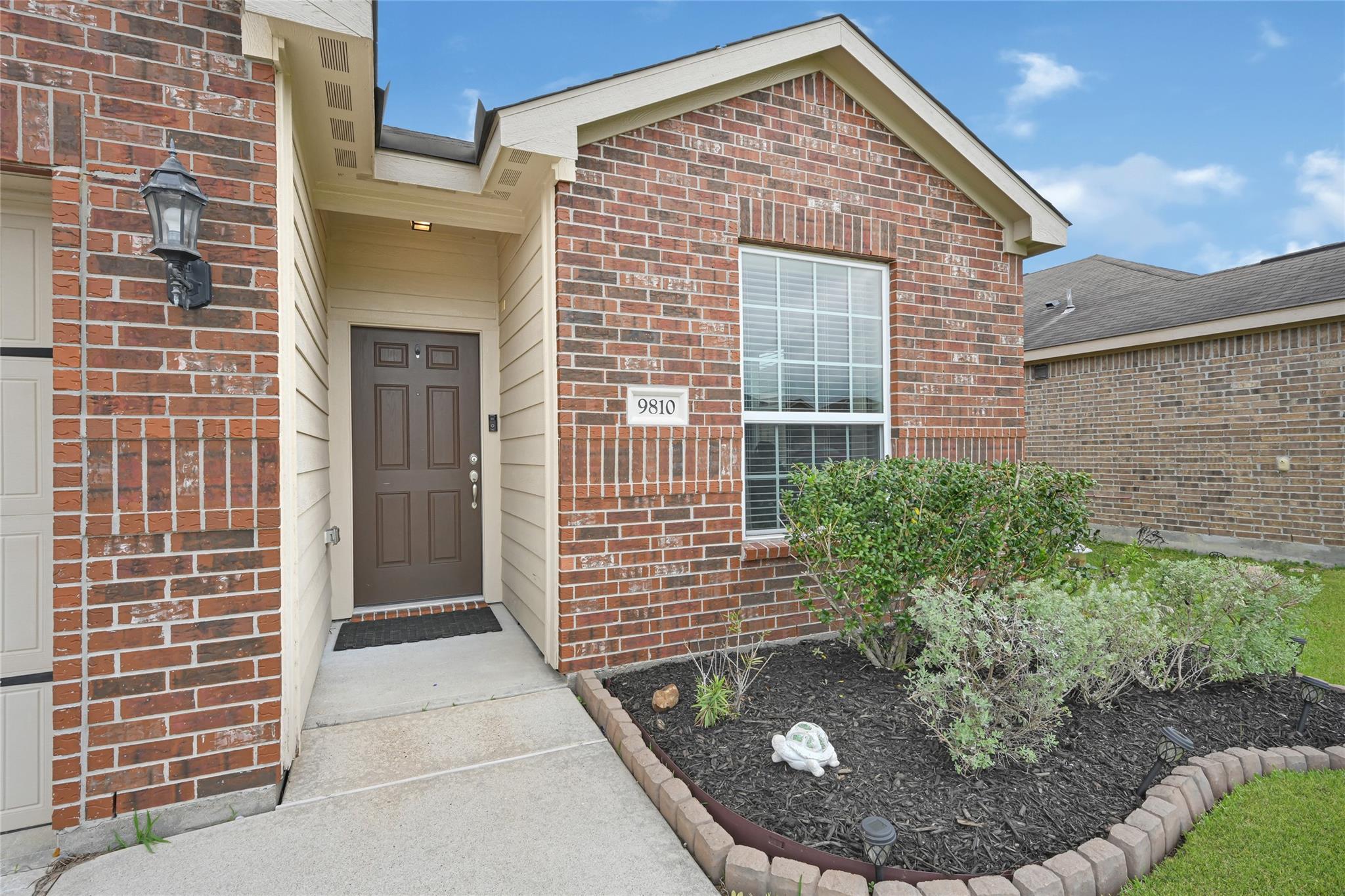 9810 Steel Knot Lane