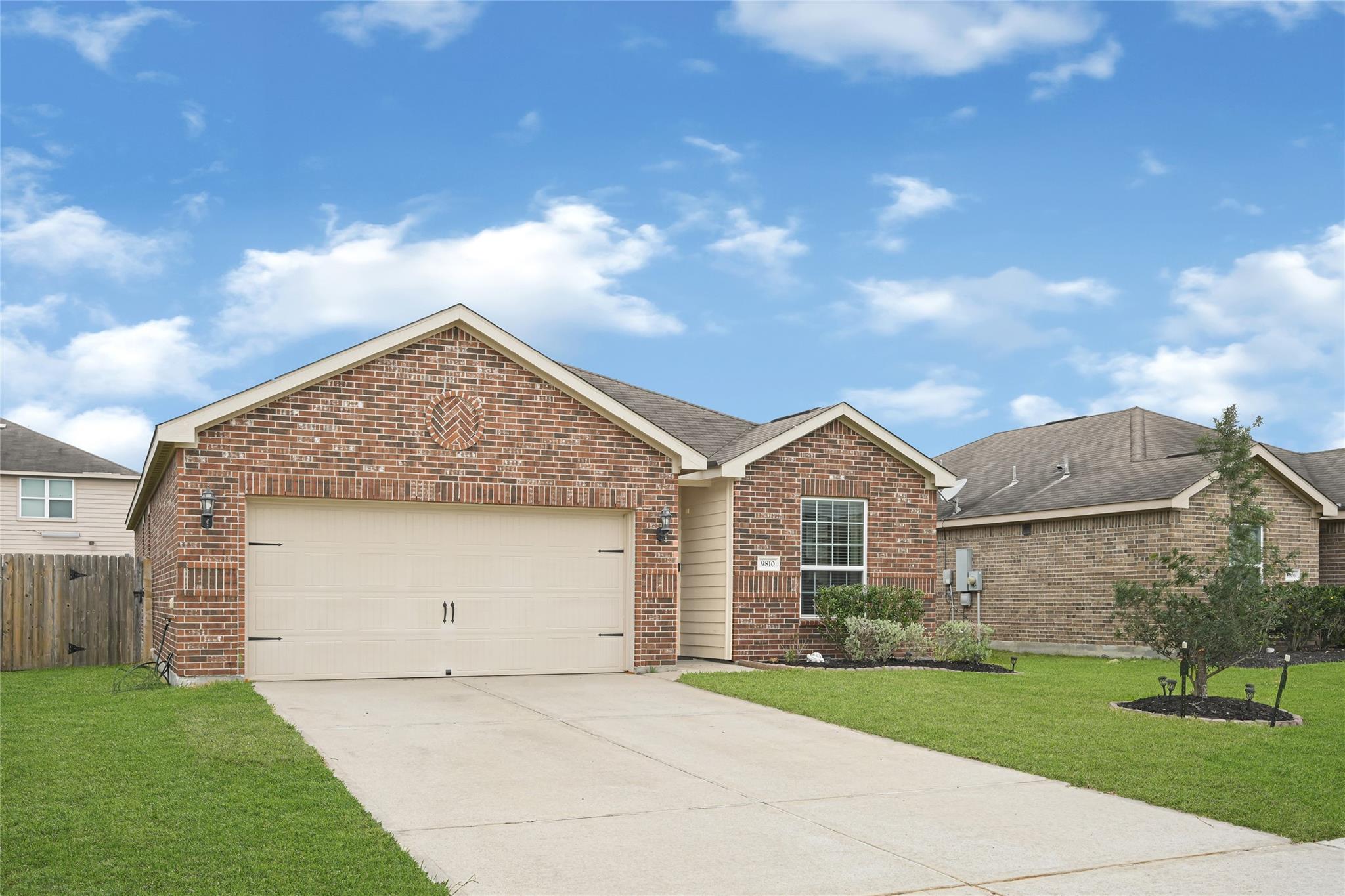9810 Steel Knot Lane