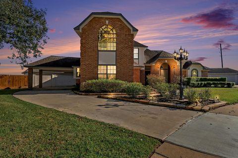 Photo of 1402 Copperfield Court, Richmond, TX 77406 (MLS # 819568)