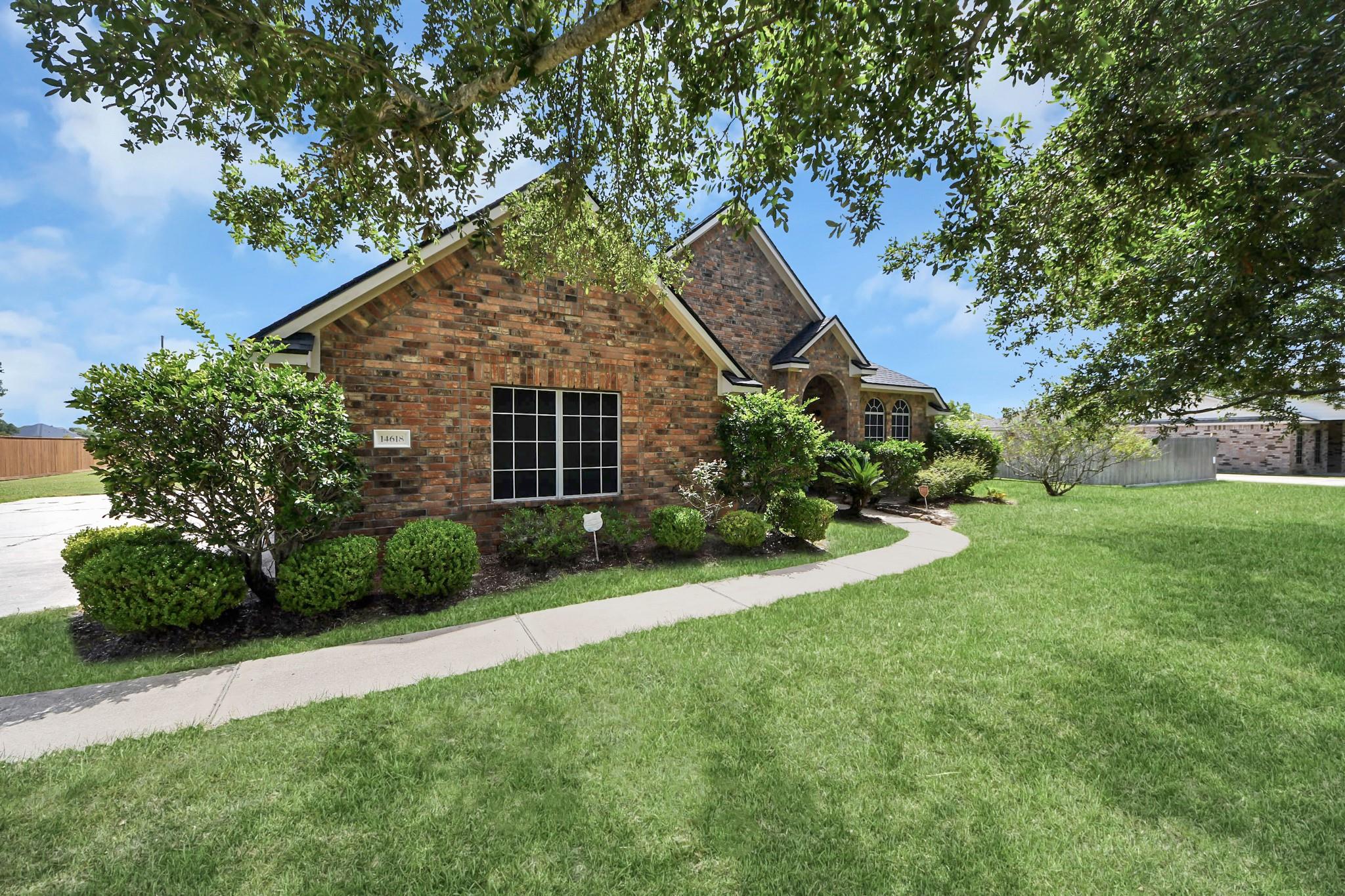 14618 Stablebrook Drive