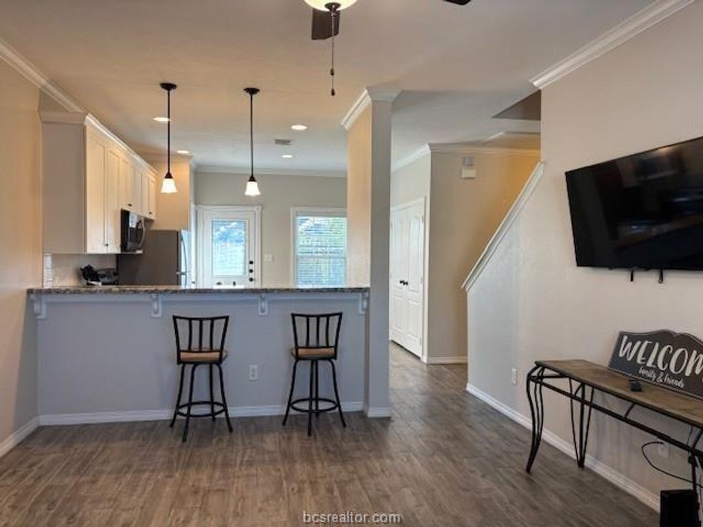 Photo of 301 Southwest Parkway #309, College Station, TX 77840 (MLS # 62223952)