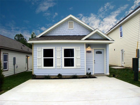 Photo of 16725 Stonefield, Montgomery, TX 77316 (MLS # 15006478)