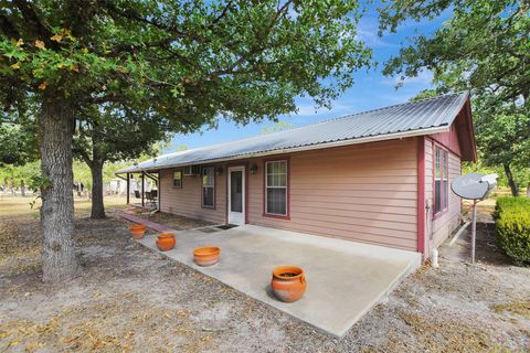 1965 Dead End Lane Ledbetter TX 78946
