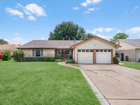Photo of 11219 Concho Street, Houston, TX 77072 (MLS # 3764237)