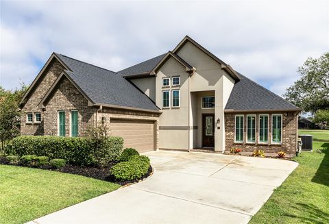 Photo of 10 Bermuda Circle, Montgomery, TX 77356 (MLS # 87742577)