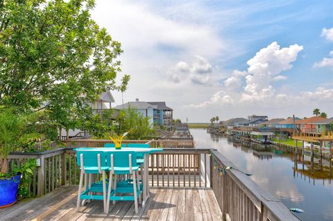 Photo of 1052 Redfish Street, Bayou Vista, TX 77563 (MLS # 22654604)