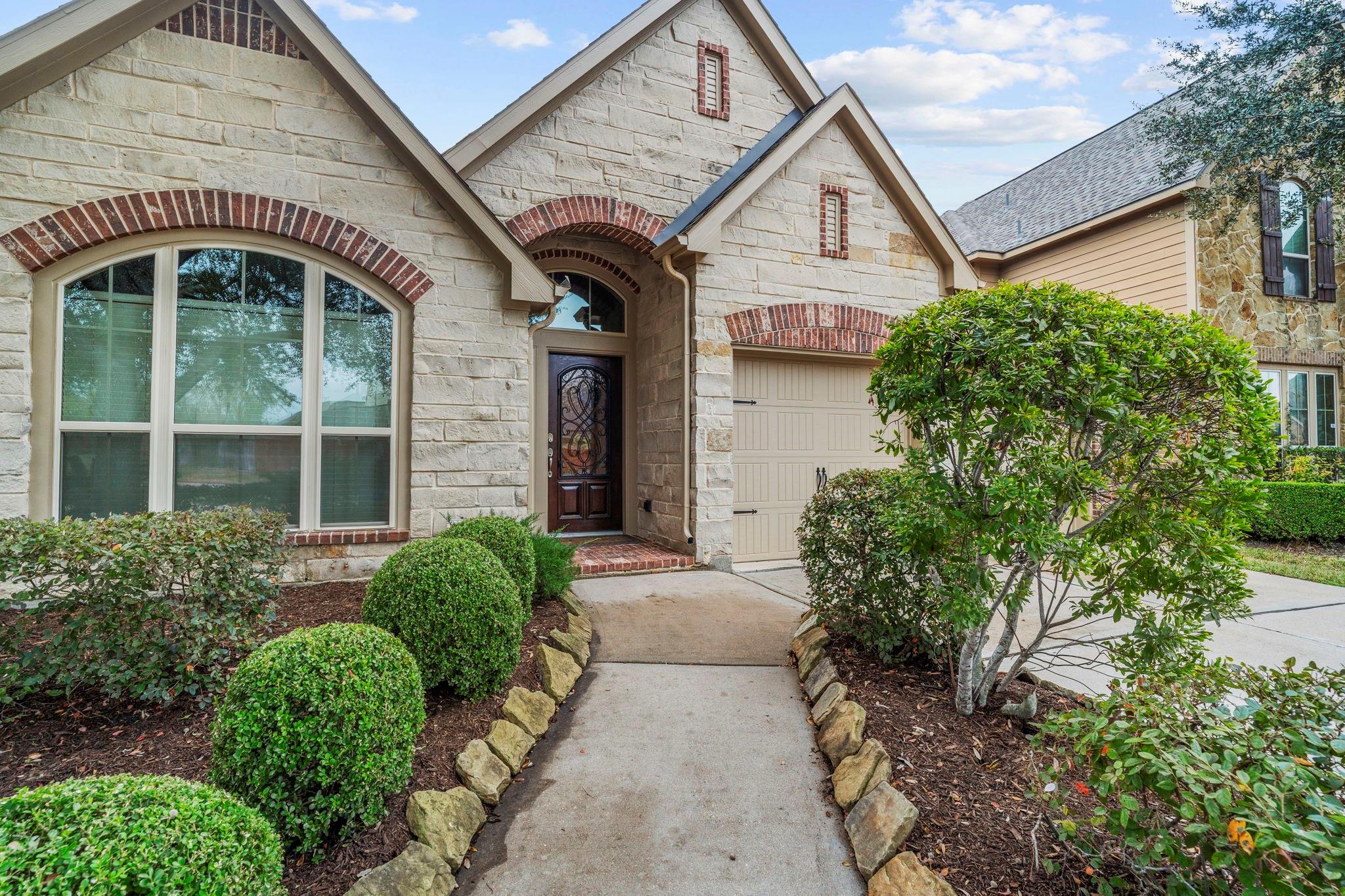 11 Painted Grove Court