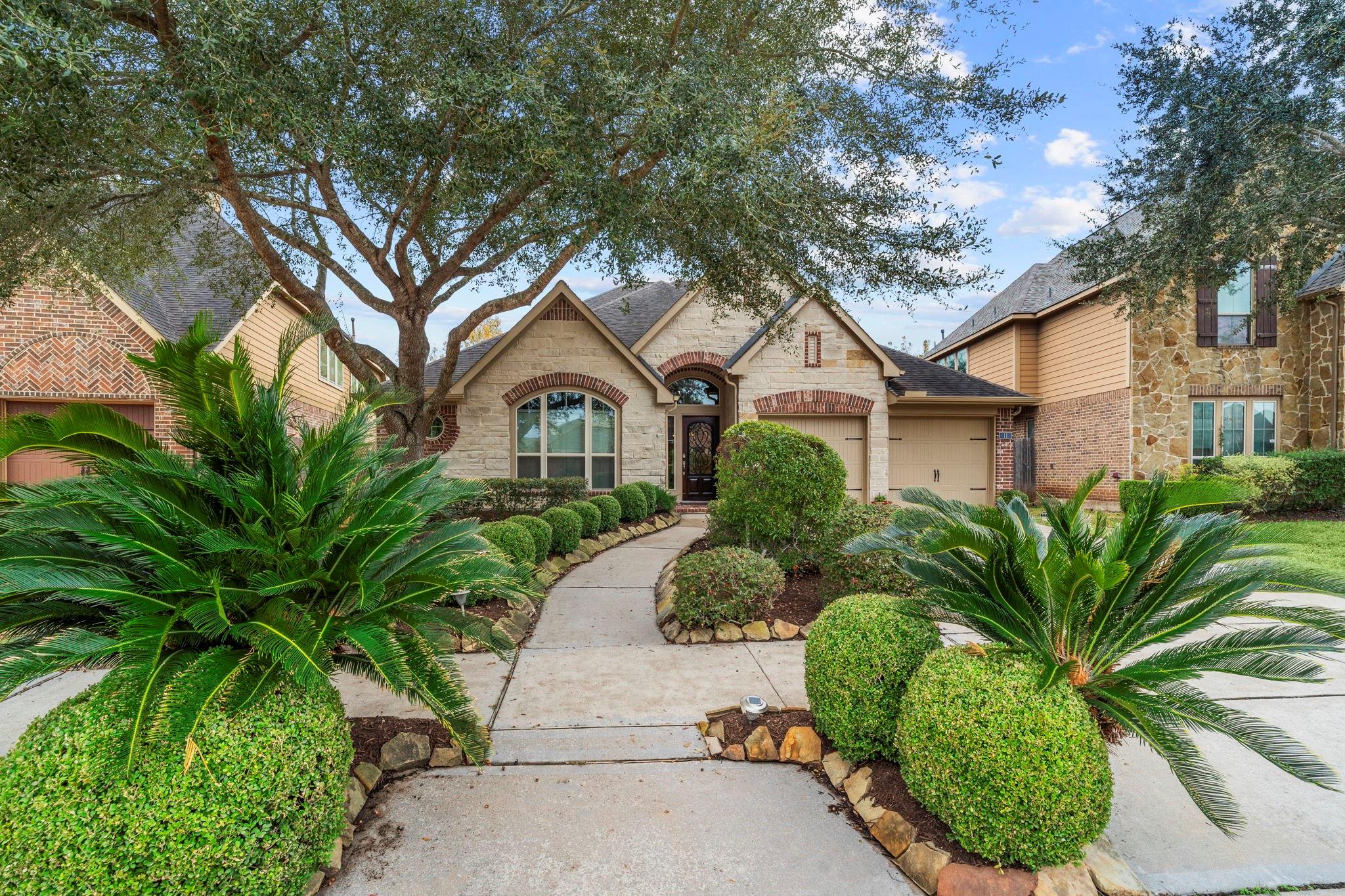 11 Painted Grove Court