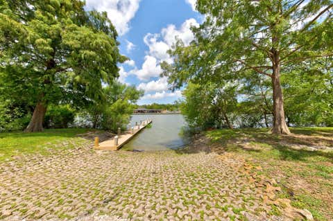 Photo of 18617 Egret Bay Boulevard #506, Webster, TX 77058 (MLS # 92058745)