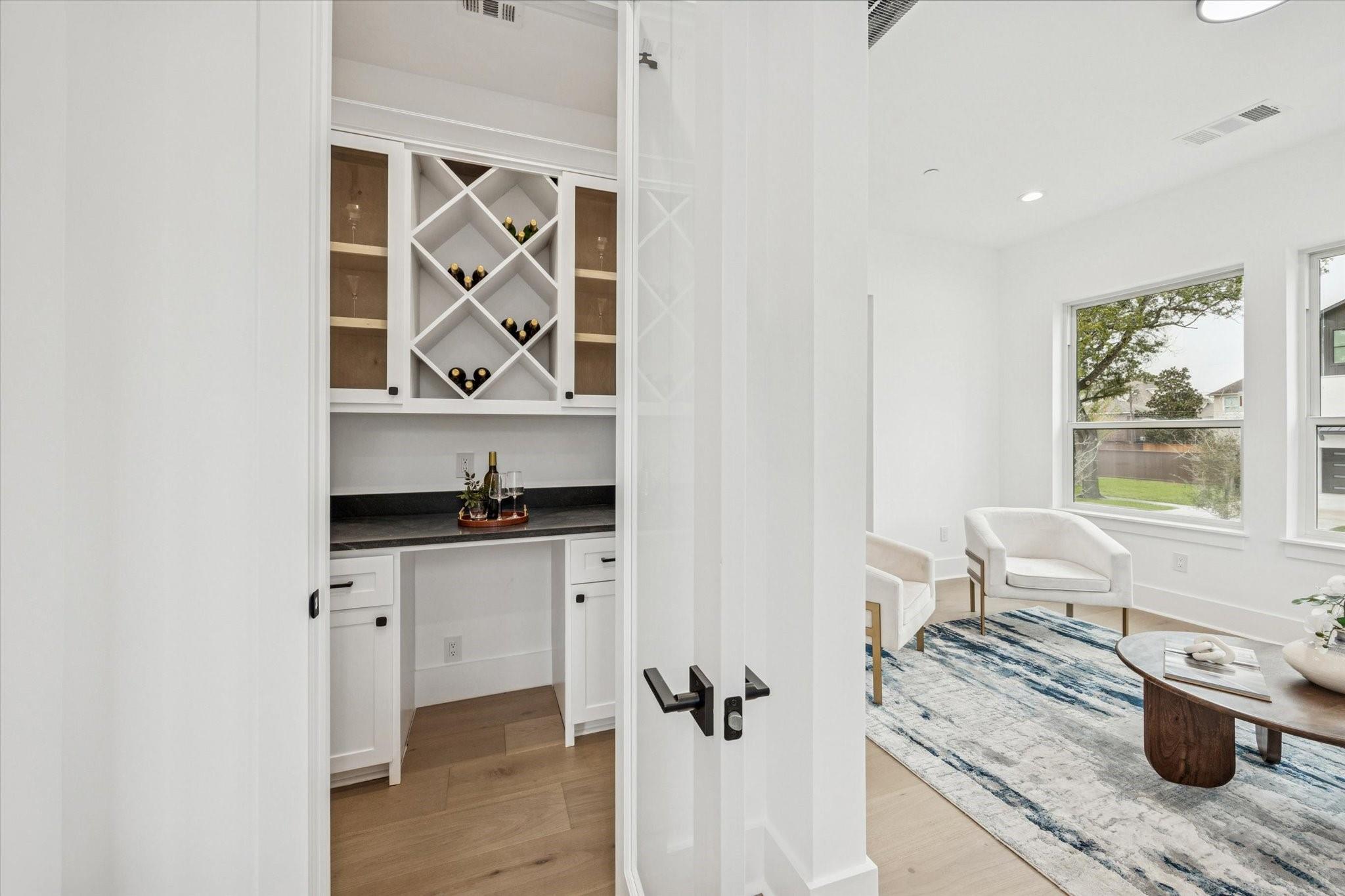 4509 Mimosa Drive