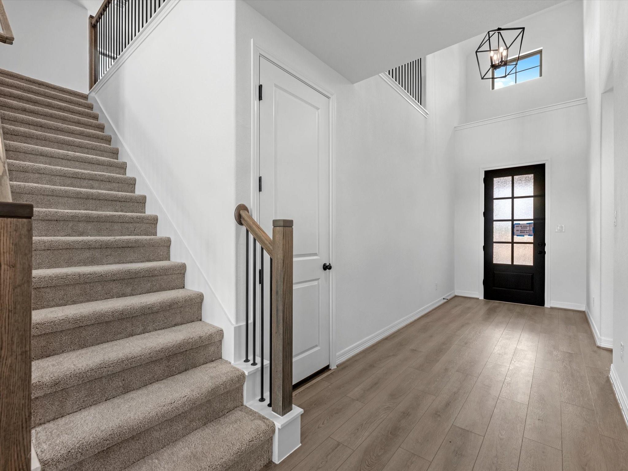 10514 Lyra Lane