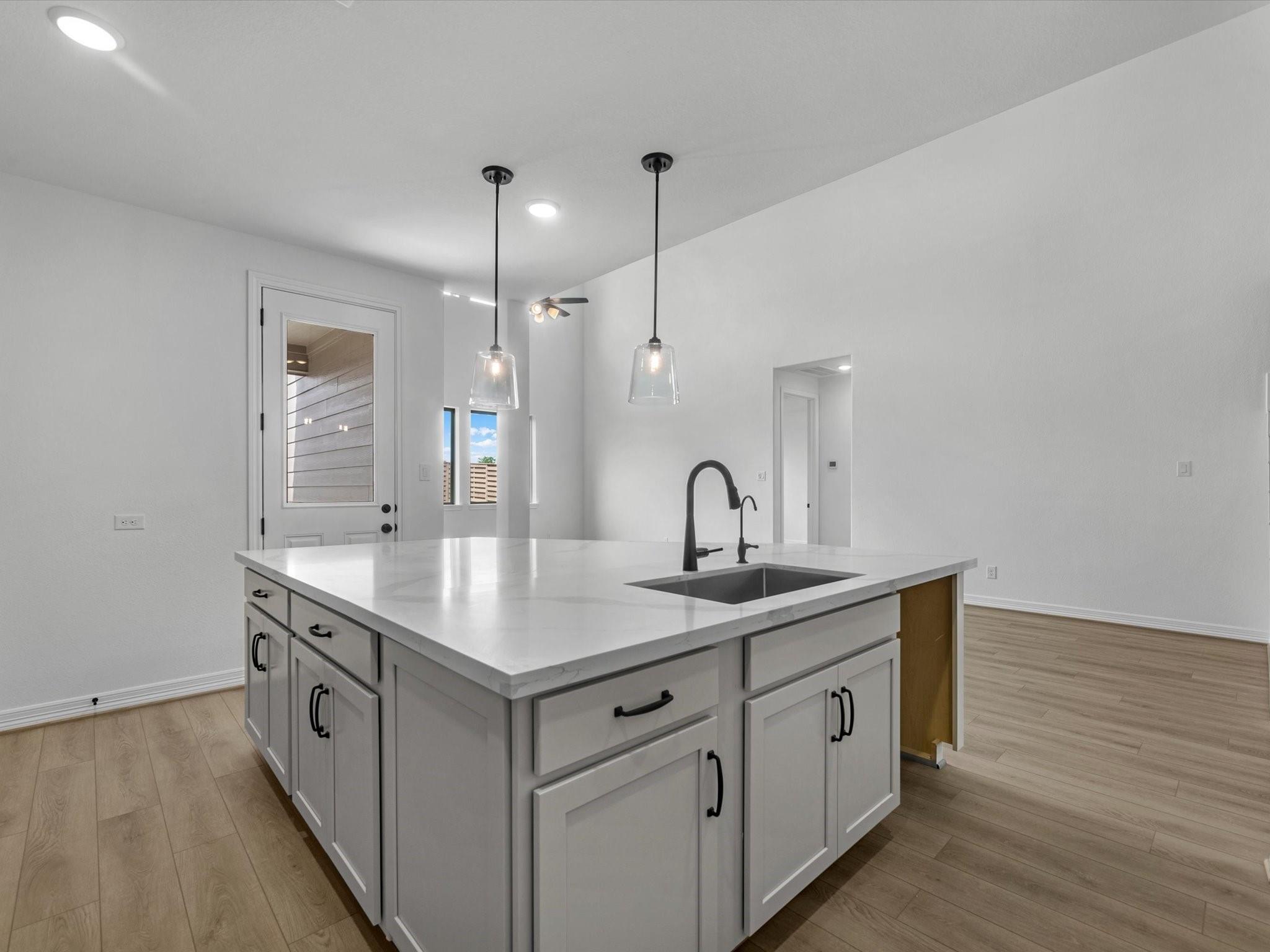10514 Lyra Lane