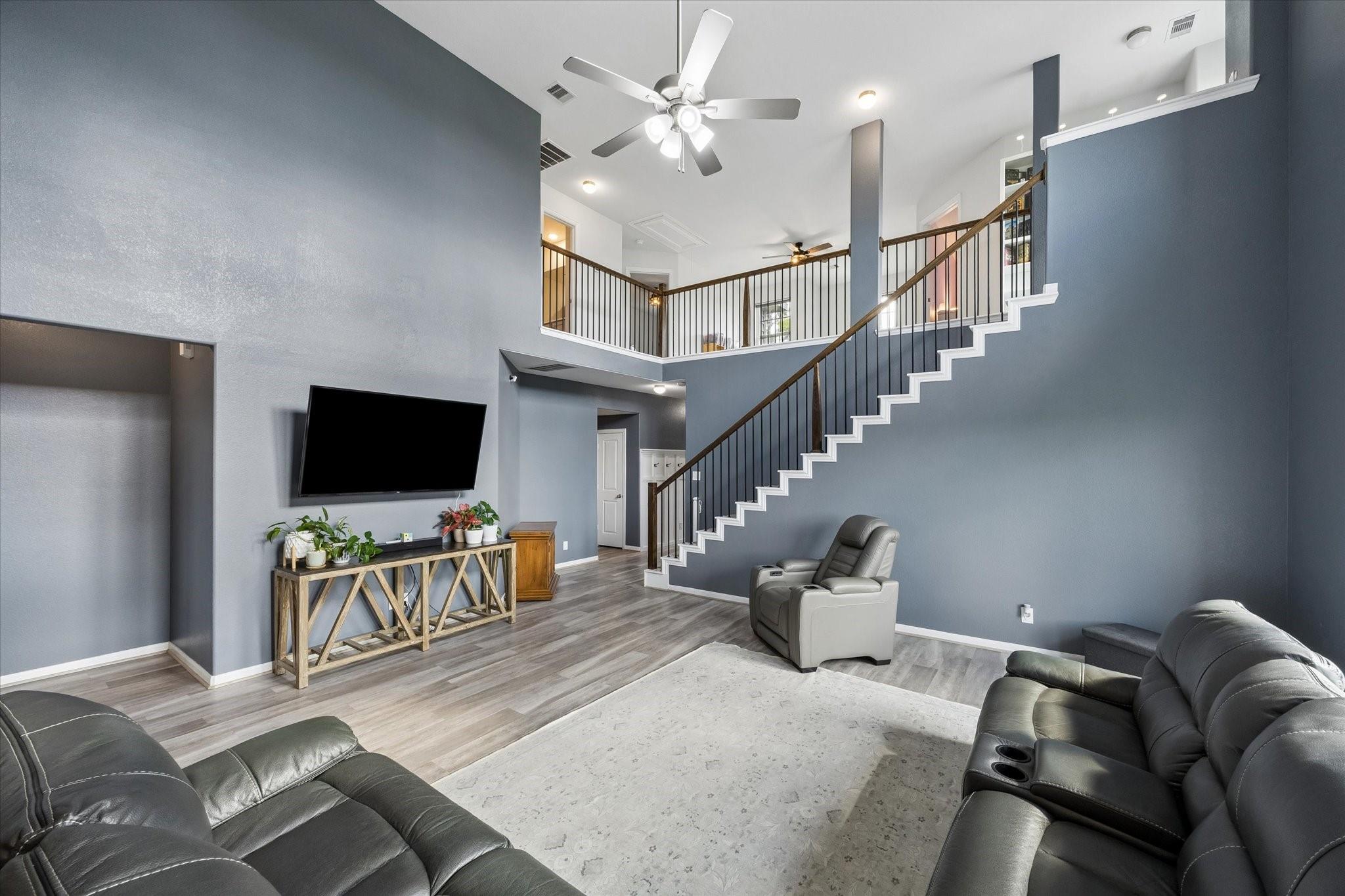 2036 Twin Lakes Boulevard