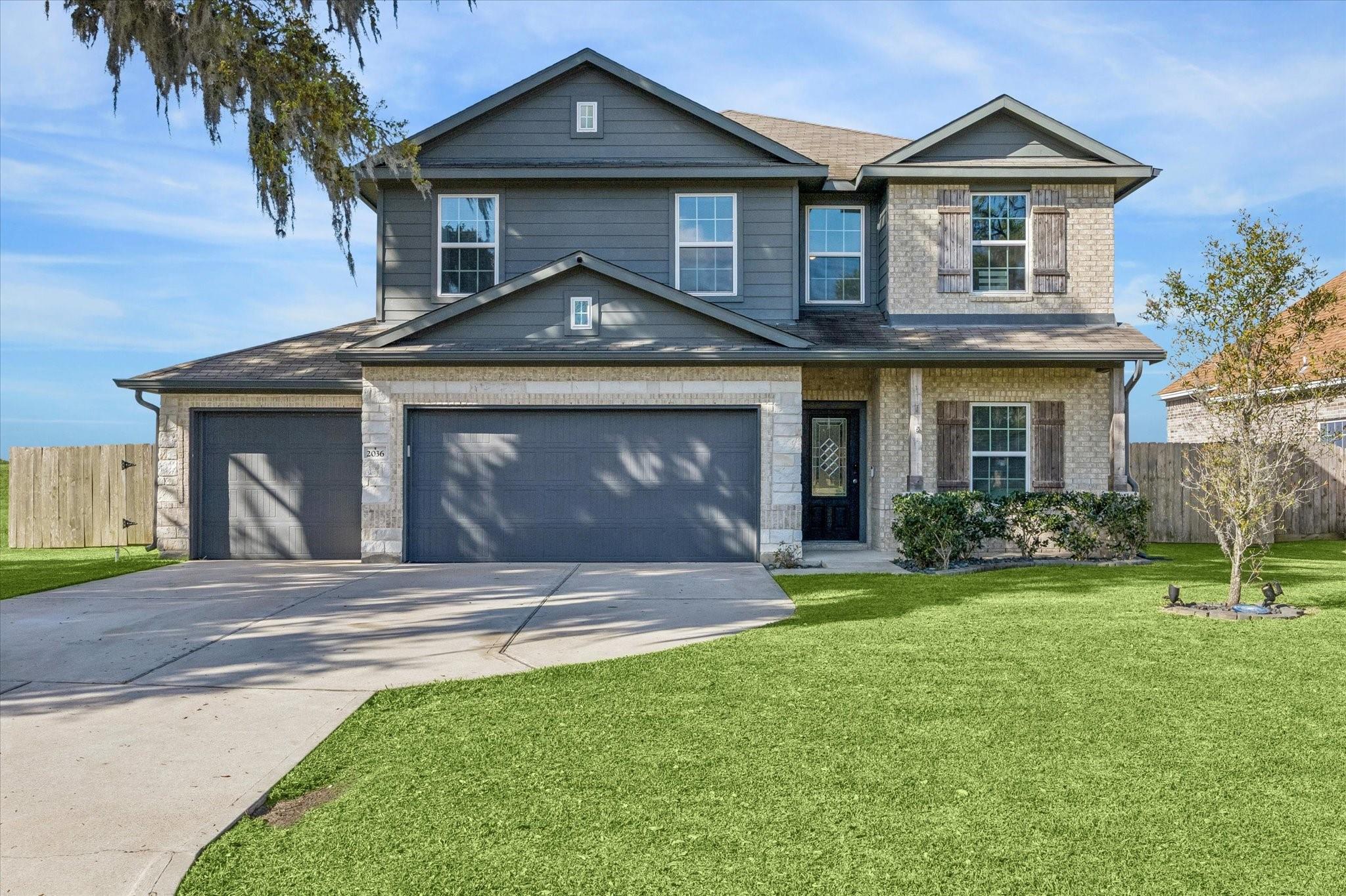 2036 Twin Lakes Boulevard