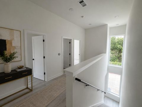 Tiny photo for 2000 Riverside Farms DR #9101, Austin, TX 78741 (MLS # 29870712)