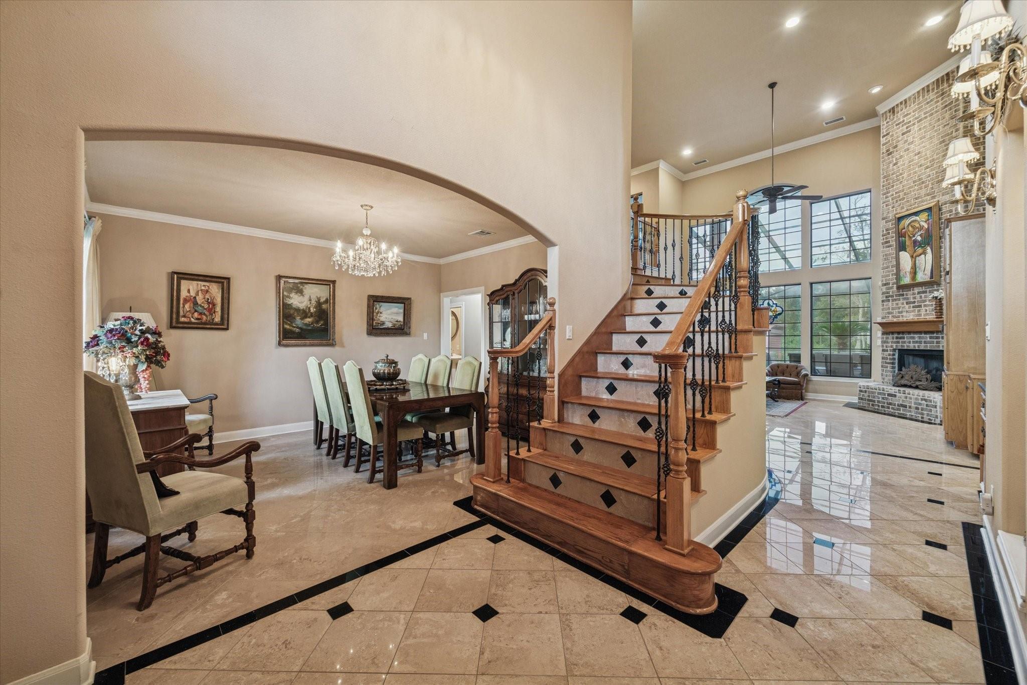 7811 Lakebrook Drive