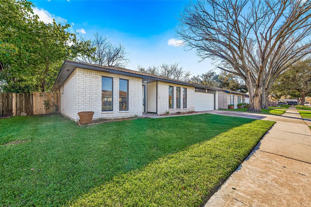 Photo of 6407 Bazel Brook Drive, Houston, TX 77489 (MLS # 25115920)