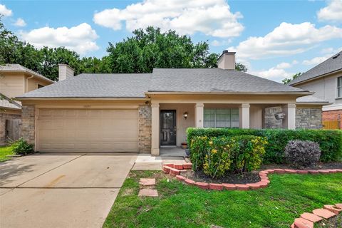 Photo of 10023 Cabin Creek Drive, Houston, TX 77064 (MLS # 5335521)